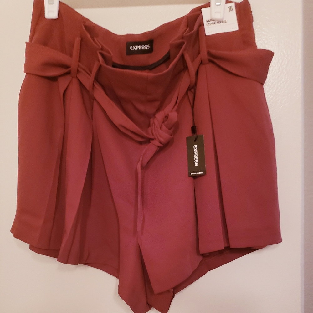 High-waisted shorts